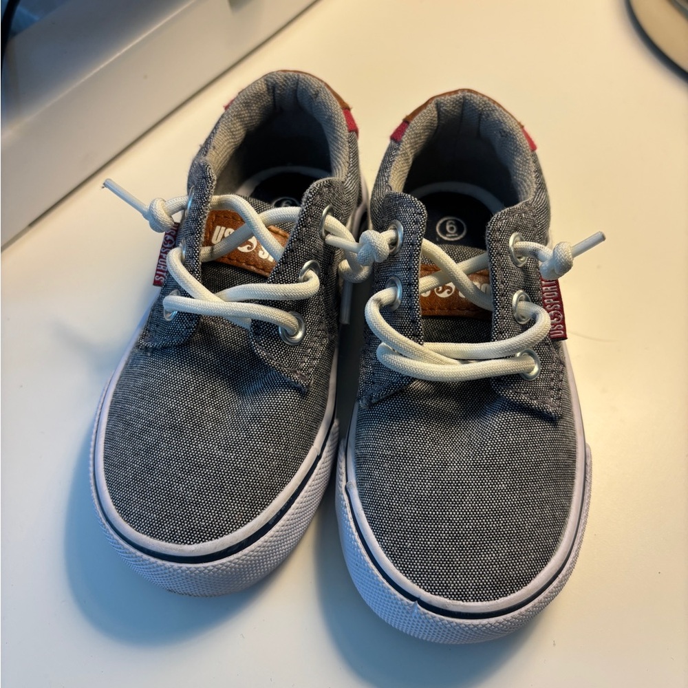 Gray Kids Sneakers with White Laces size 6 $10